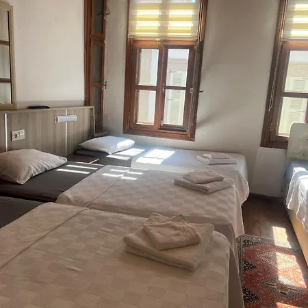 招待所 Sekercigiller *