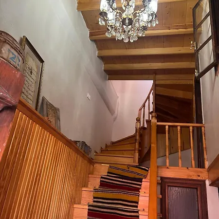 Sekercigiller Ayvalı