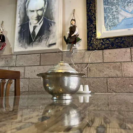 Sekercigiller Ayvalı